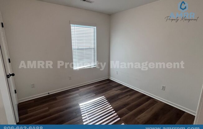 3 beds, 2 baths, $1,599