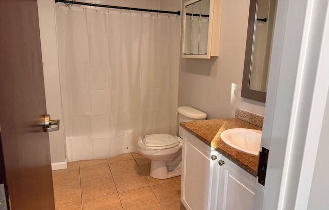 2 beds, 1.5 baths, 849 sqft, $1,525, Unit 313