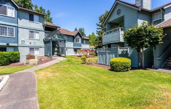 2 beds, 2 baths, 949 sqft, $1,995, Unit M201