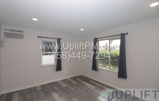 Wightman St (4165-69)