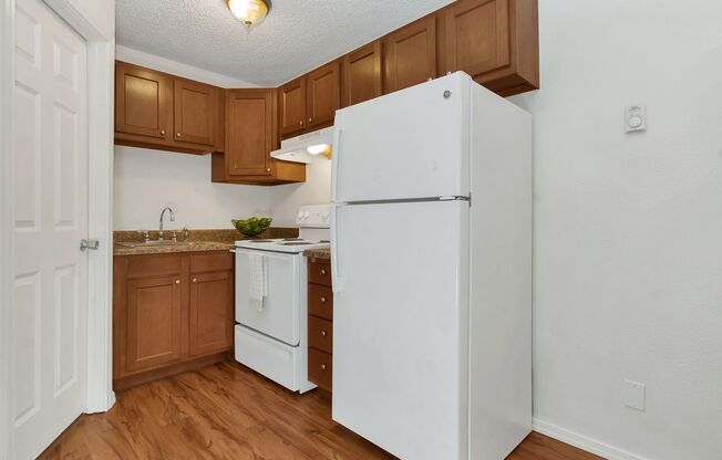 Come Live at The Firs! Economy 1 Bedrooms Near Hawks Prairie!