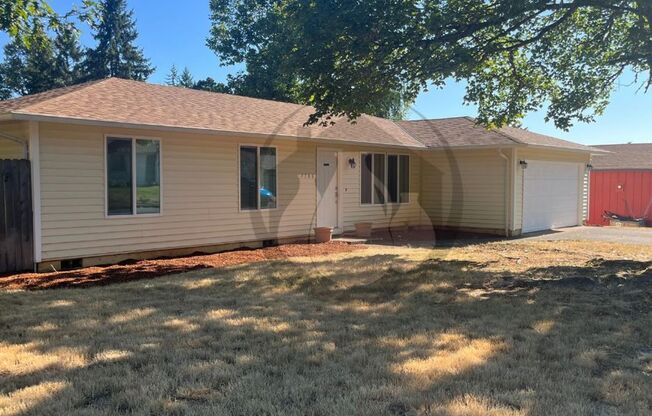Single Level House- New Flooring-Freshly Painted. Rent Ready!!!!
