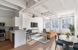 Studio, 1 bath, 1,100 sqft, $4,750, Unit 4V