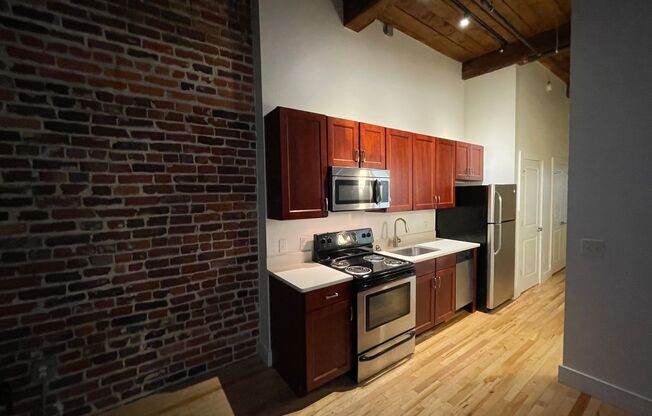 1 bed, 1 bath, 465 sqft, $1,200, Unit Apt 232