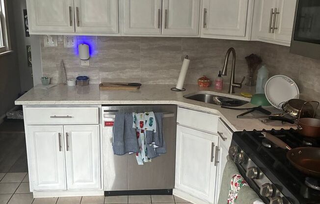 353 Oakland Ave Apt 1 &amp; 2