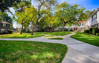 2 Bedroom Townhouse in Beautiful Cedar Hills Setting with Modern Amenities!