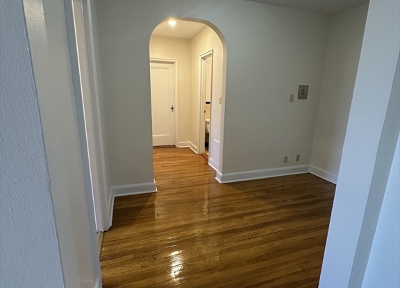 1 bed, 1 bath, 700 sqft, $2,650, Unit 308