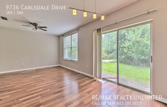 9736 CARLSDALE DR