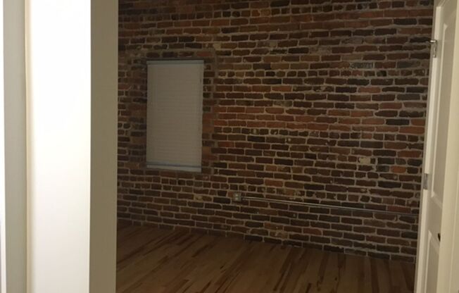 1 bed, 1 bath, 465 sqft, $1,295, Unit Apt 215