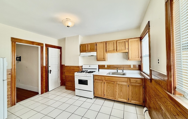 1 bed, 1 bath, 600 sqft, $2,080, Unit 17