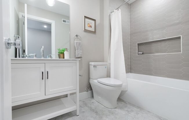 1 bed, 1 bath, $1,475, Unit 304