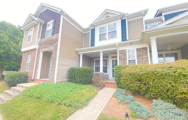 2bd/2.5ba Townhome in Mooresville w/ 1 car Garage, Community Pool & Clubhouse