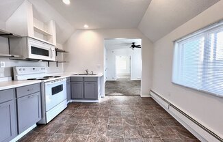 43 LYTON PL