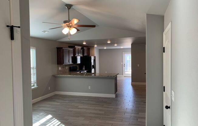 Beautiful 4 Bedroom Home for lease, Bentonville! Apply Today!