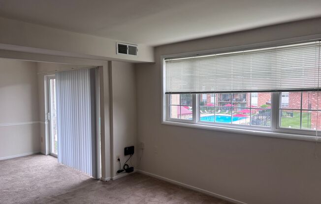 1 bed, 1 bath, 723 sqft, $1,699, Unit 5313 #4