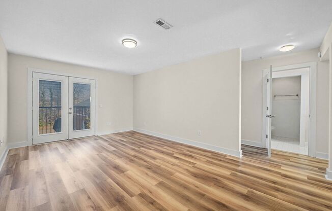 Beautiful 2 Bedroom Condo For Rent Near APSU!