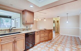 504 Stephanie Ct