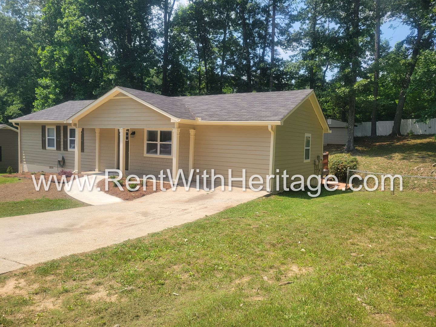 WOW!!!!.........WHAT A BEAUTIFUL HOME!!!..........BRAND NEW HOME - SUPER NICE EVERYTHING.