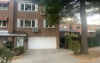 161 25 29 AVE