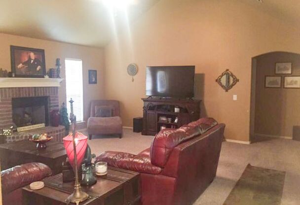 3 beds, 2 baths, $1,800