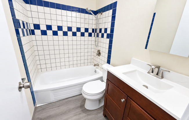 1 bed, 1 bath, 605 sqft, $1,695, Unit 006