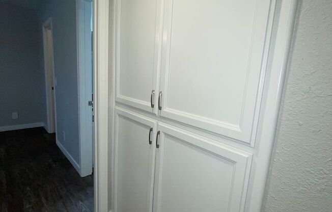 2 beds, 2 baths, 850 sqft, $2,845, Unit 819-24