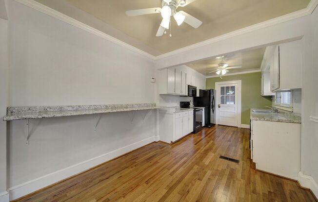 3 beds, 1 bath, $1,599