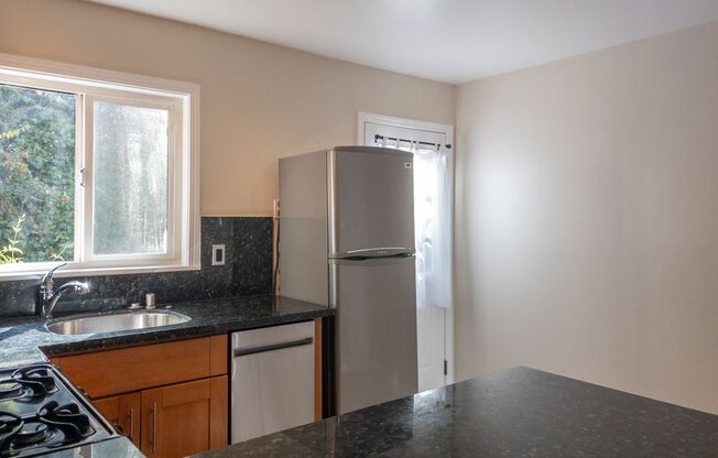 2 beds, 1 bath, $2,695, Unit #1