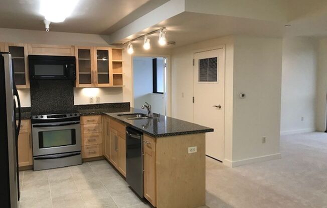 $2,950- 2 BR/1 Bath/1 Parking - Partly Furnished 10th Floor Keola La'i unit in Kaka'ako