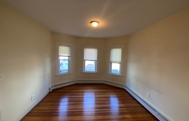 70 RAYMOND AVE