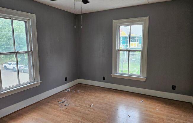 Knoxville 37917 - 2 Bedroom, 1 Bath home – Updated Historic Charm in Mechanicsville - Contact Brad Croisdale (865) 805-9964