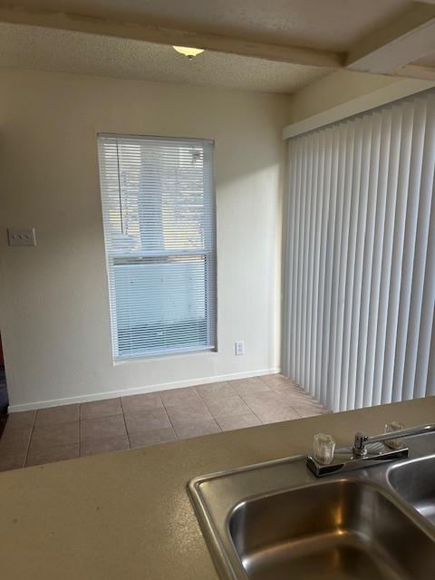 2813 PARKER LN