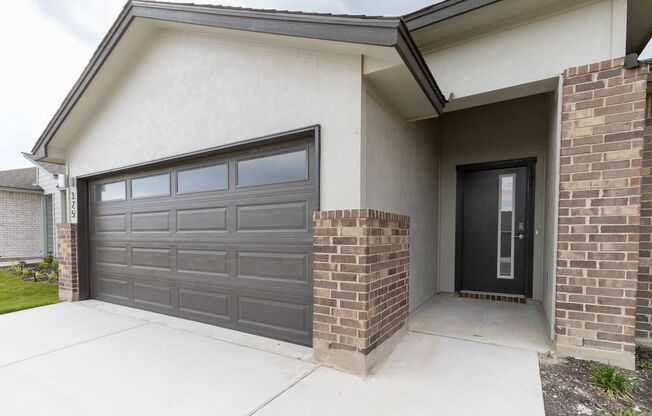 Like-New 3BR Smart Home | Modern Finishes in Georgetown