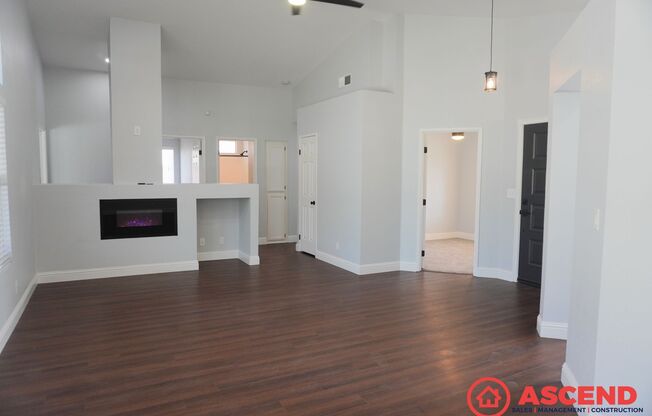 Beautiful Home Located in Rosedale!