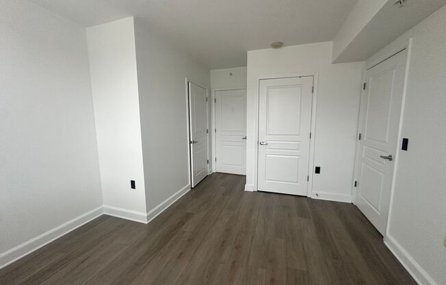 1 bed, 1 bath, $2,400, Unit # 518