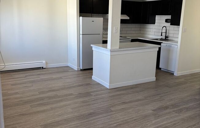 2 beds, 2 baths, 805 sqft, $1,575, Unit A-301