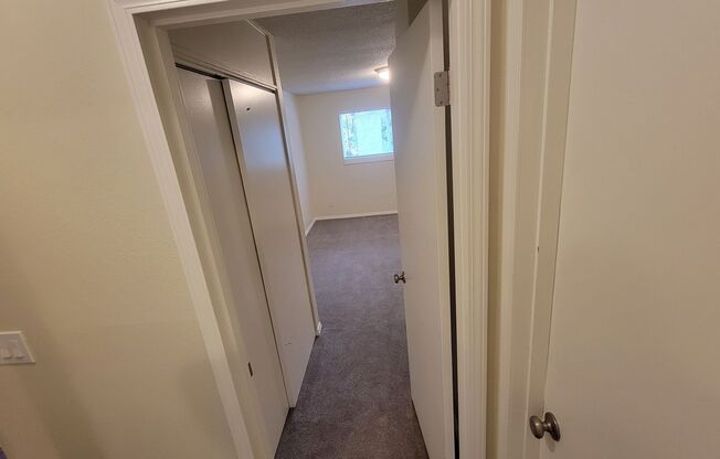 2 beds, 1 bath, 740 sqft, $1,475, Unit 217