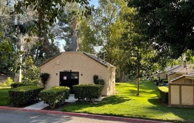 2 beds, 2 baths, $2,495, Unit Unit 390
