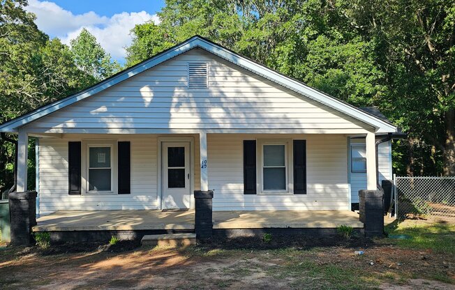 1040 E DR