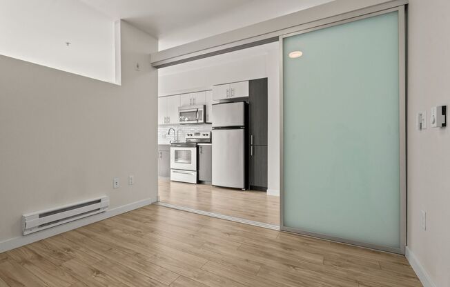1 bed, 1 bath, 498 sqft, $1,750, Unit 320