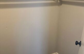 1 bed, 1 bath, 579 sqft, $924, Unit 5