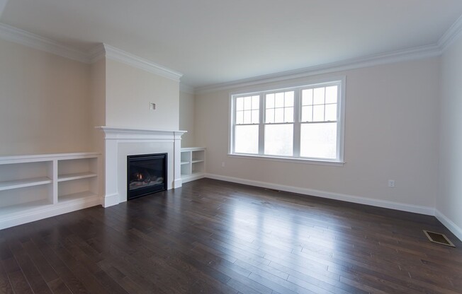 101 OAKDALE AVE