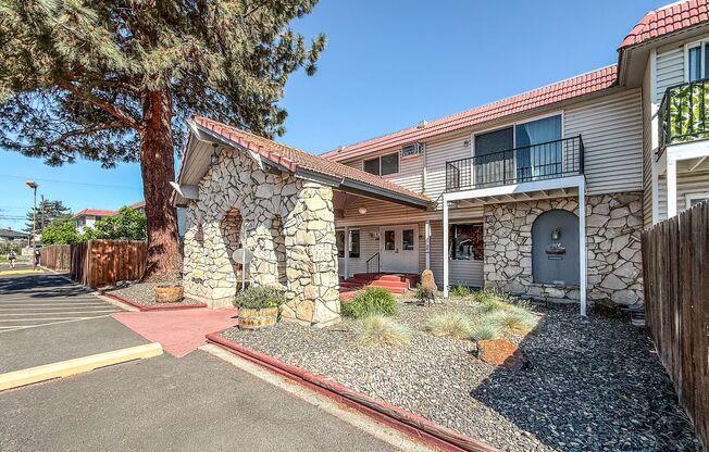 Casa Grande Apartments