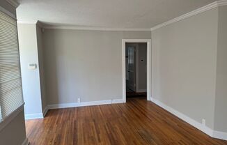 2 beds, 1 bath, $900