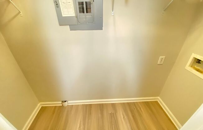 2 beds, 2 baths, 1,055 sqft, $1,250, Unit 1402