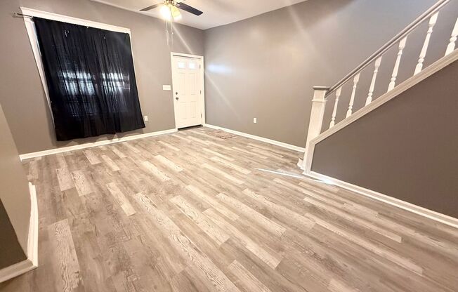 Beautiful 3-Bedroom Townhouse in Port Richmond! Available NOW!