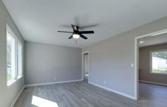 3 beds, 1 bath, $1,095