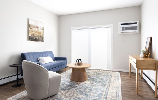 1 bed, 1 bath, 704 sqft, $1,230, Unit 307