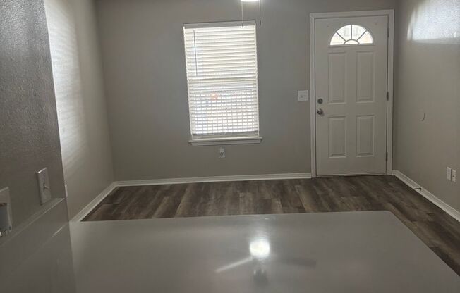 1 bed, 1 bath, 700 sqft, $1,025, Unit 7802-22