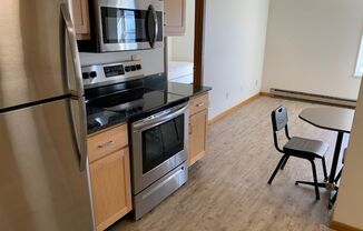 2 beds, 1 bath, $1,635